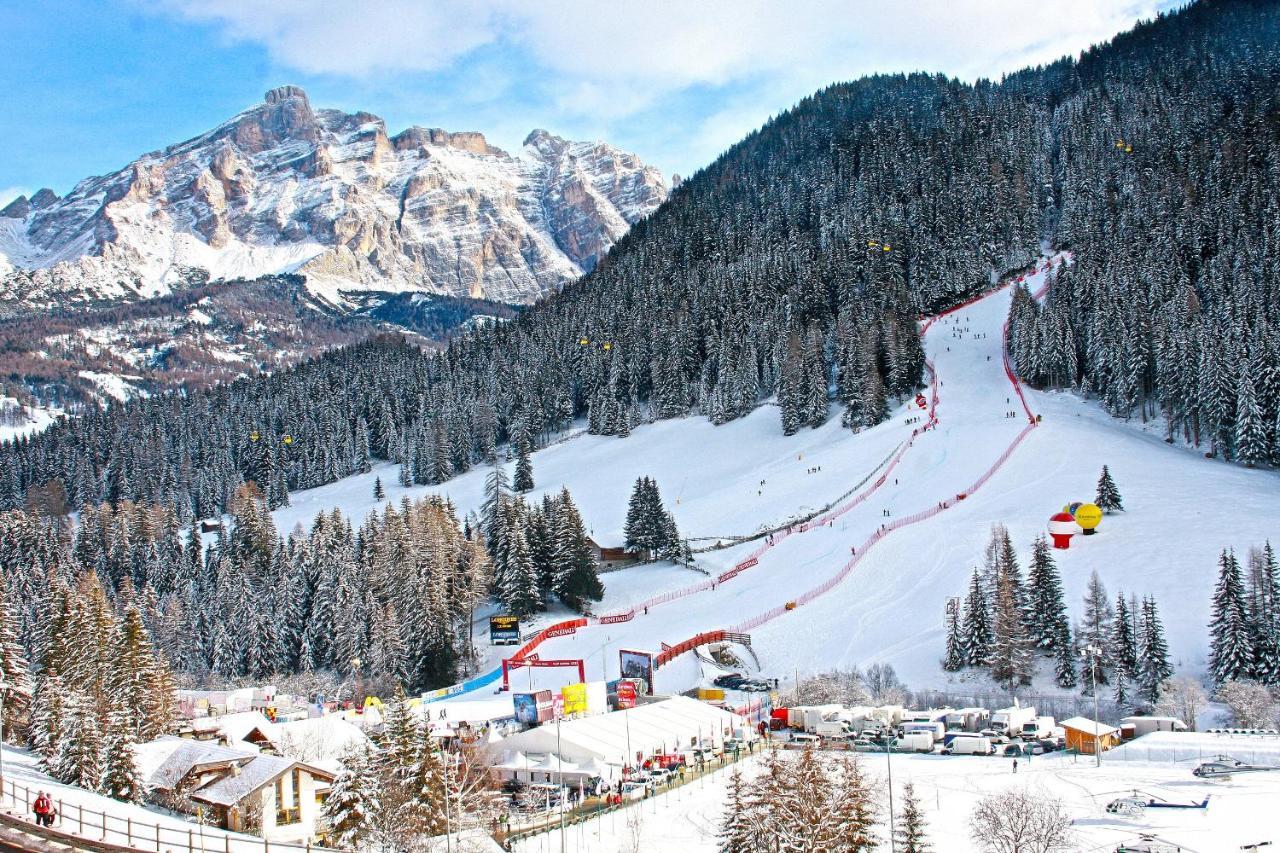 Hotel Dolomiti Stern Exterior foto